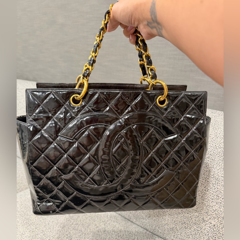 Chanel Timeless Grand Shopping Tote - Picture 2 of 16